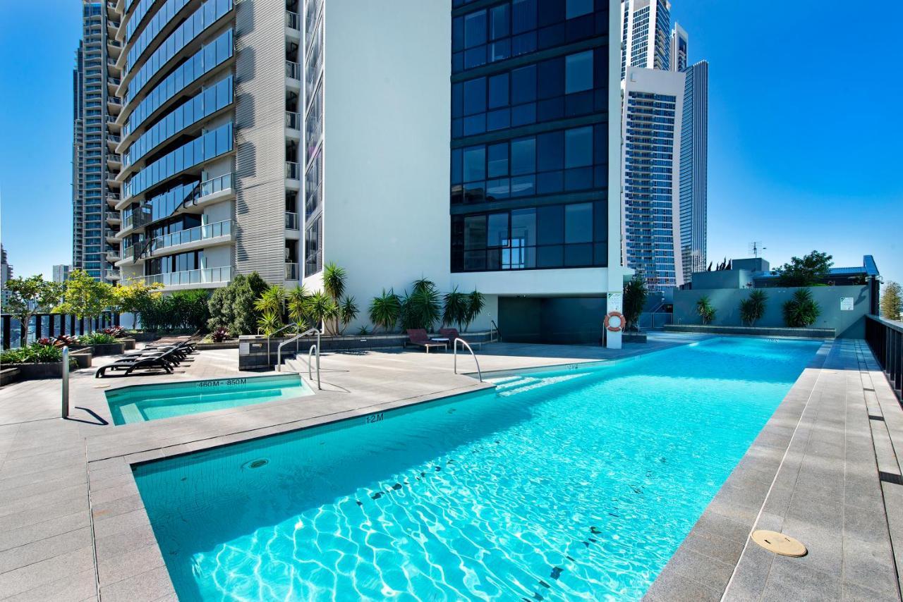 Circle On Cavill Surfers Paradise Apartments-Holiday Paradise Гоулд Коуст Екстериор снимка