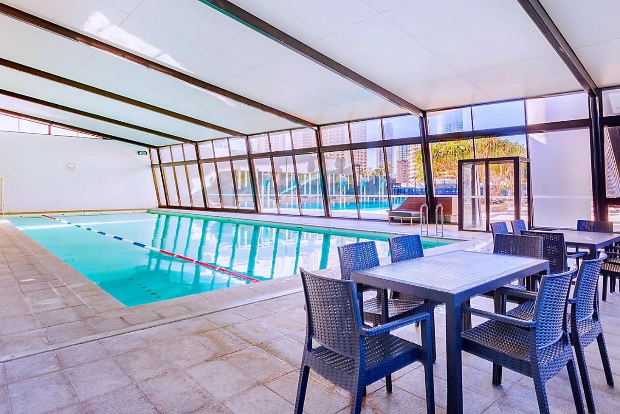 Circle On Cavill Surfers Paradise Apartments-Holiday Paradise Гоулд Коуст Екстериор снимка