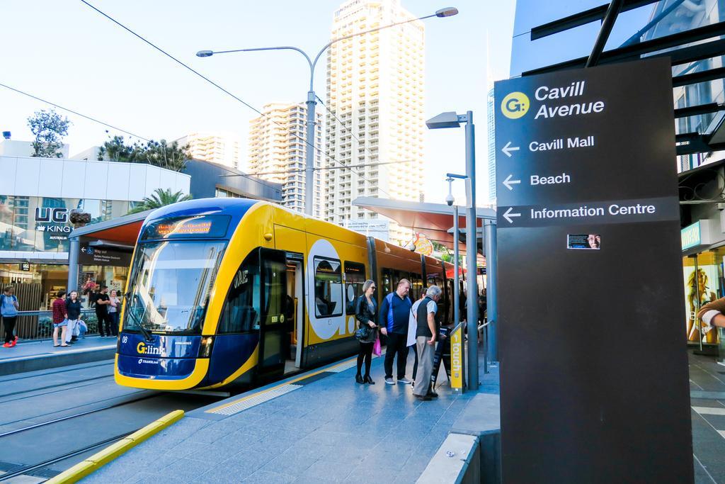 Circle On Cavill Surfers Paradise Apartments-Holiday Paradise Гоулд Коуст Екстериор снимка